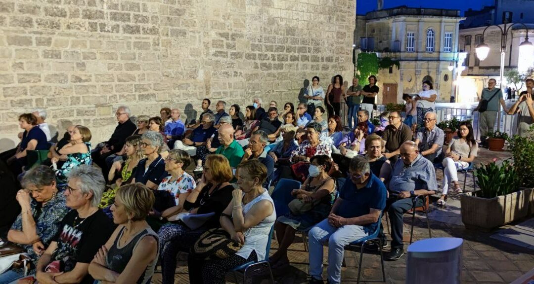 Cala il sipario su “Libri in Terrazza”: a Matera cinque serate sold out all’insegna di letteratura, musica e teatro